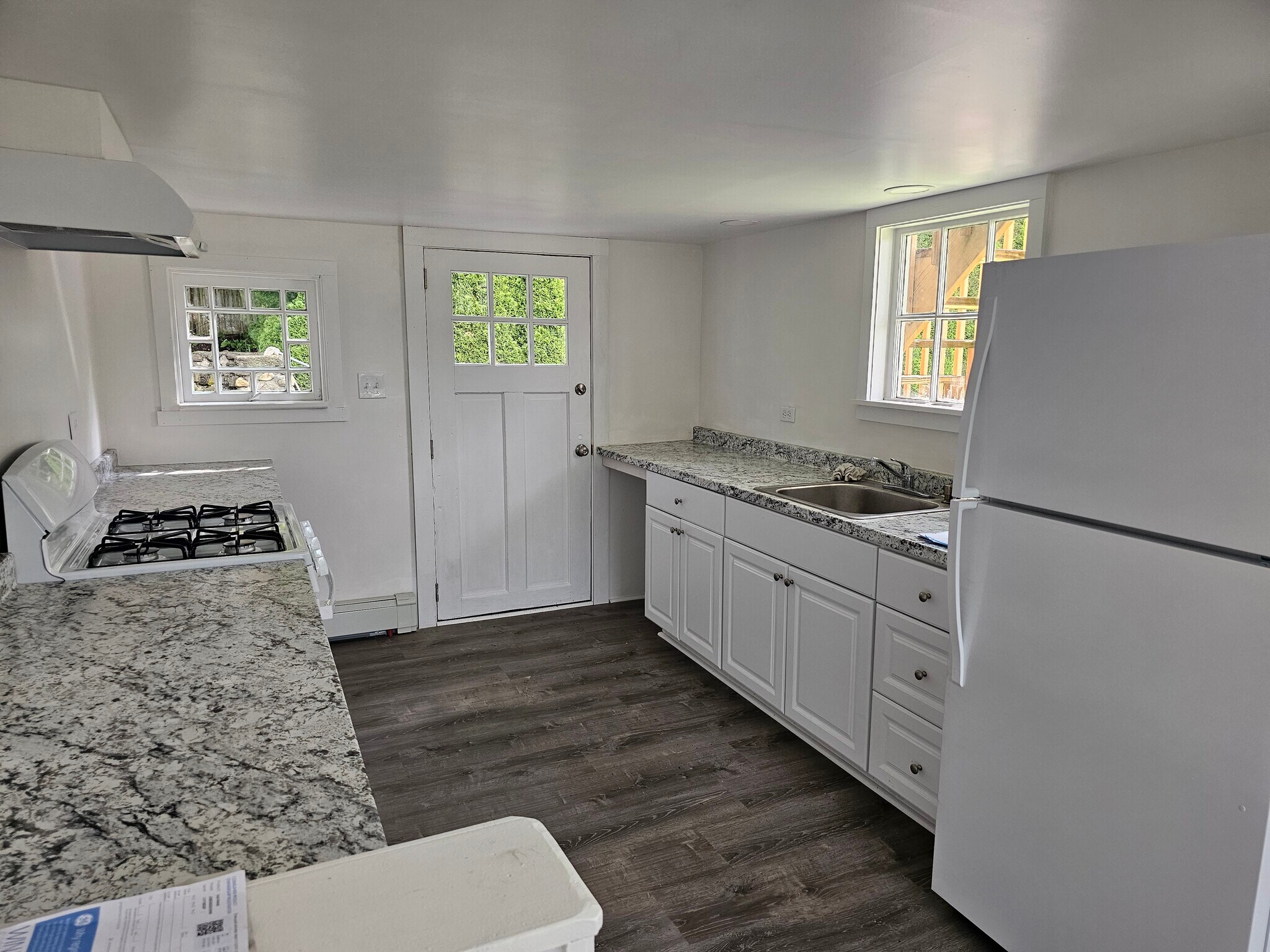 Building Photo - 53 Grove St