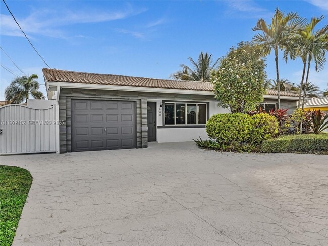 Building Photo - 440 SE 8th Ave