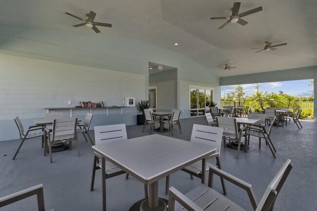 Building Photo - 1638 Saddlewood Cir