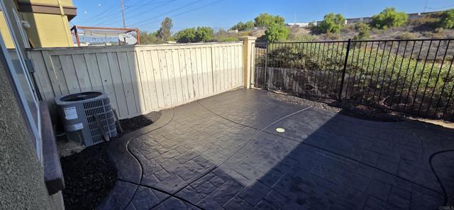 Building Photo - 1165 Latigo Cove