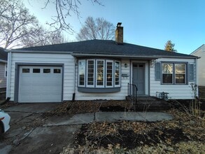 Building Photo - 525 St Louis Ave