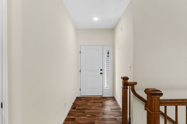Building Photo - 297 Osprey Ct