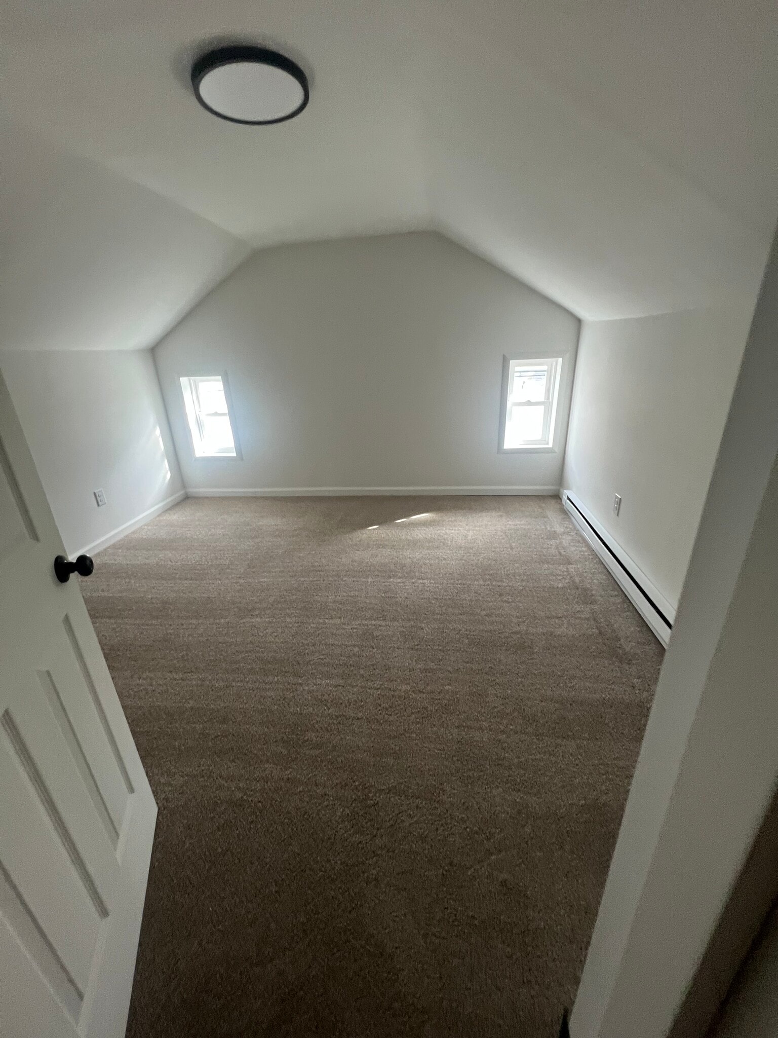 Bedroom - 1 W Hanover St