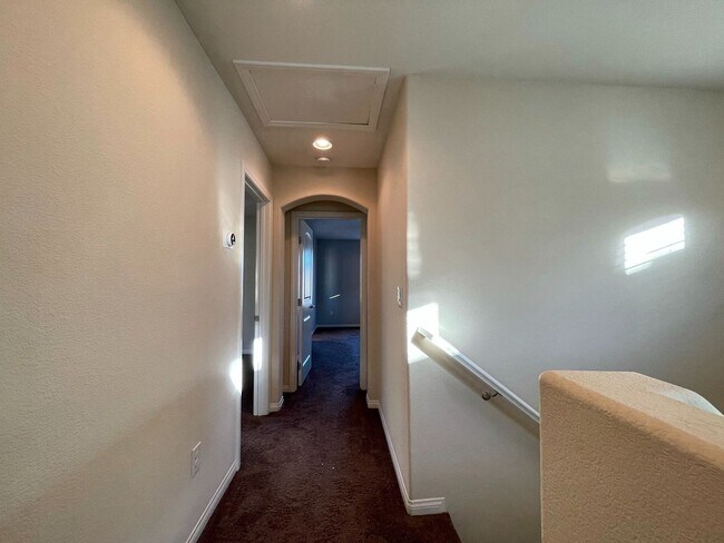 Building Photo - 3-Bedroom Home in Southwest Las Vegas – En...