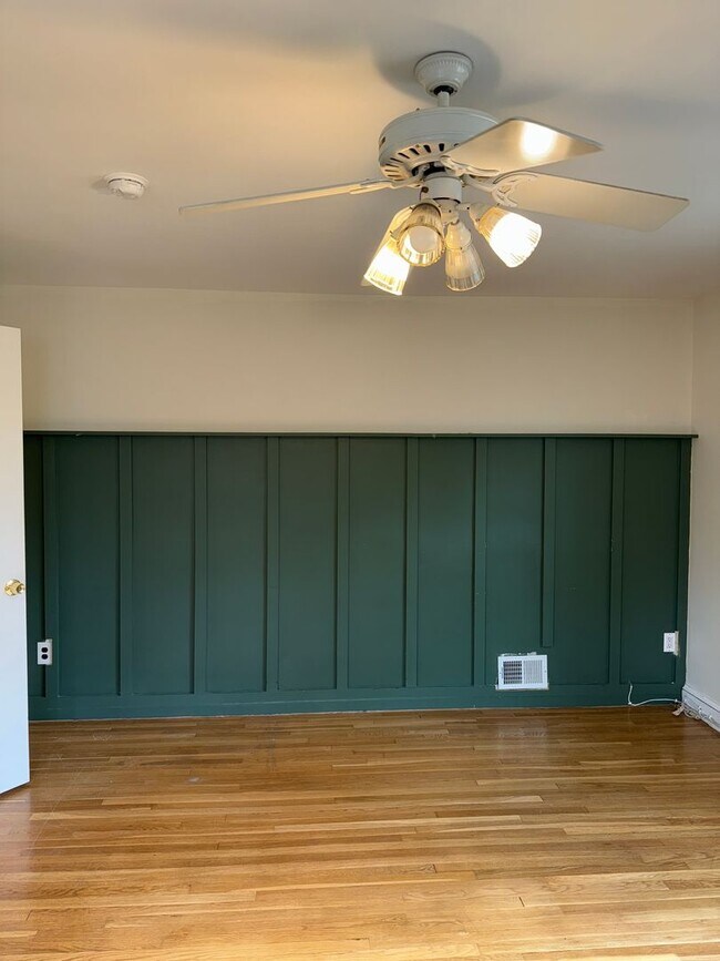 Building Photo - Charming 3-Bedroom Home in Silver Spring