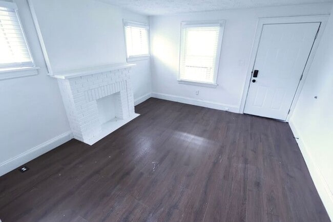 Building Photo - 1313 Coventry St