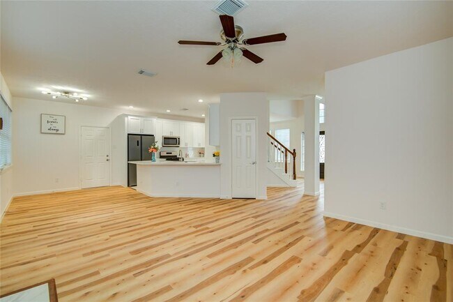 Building Photo - 1810 Oakleaf Cir