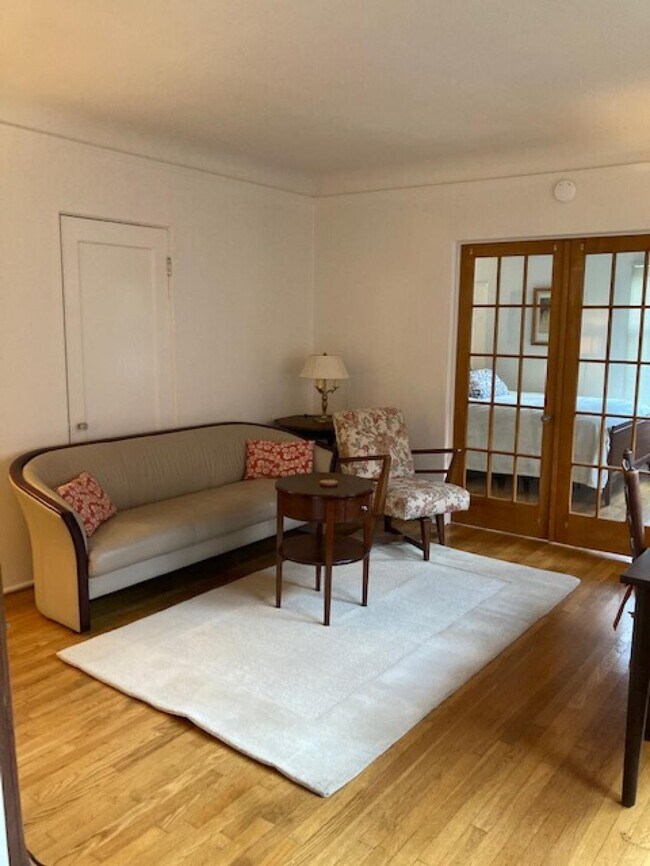 Building Photo - The Metz Apartments - 1 bedroom