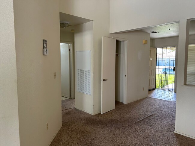 Building Photo - 171 Bryce Way