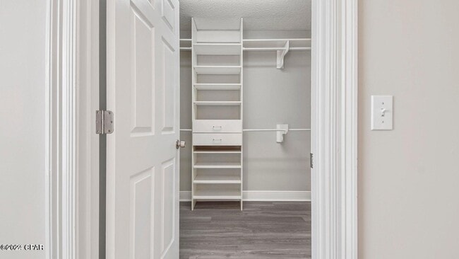 Building Photo - 104 Colony Harbour Rd