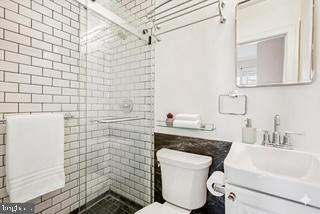 Building Photo - 2008 16th St NW