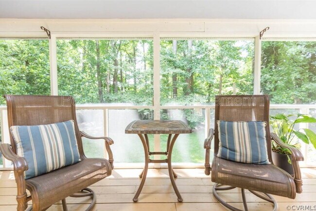 Building Photo - 12005 Sunrise Rd