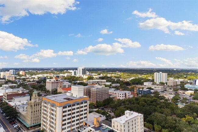 Building Photo - 275 1st Ave S