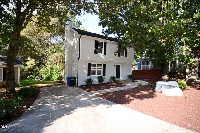 Building Photo - 3516 Casine Ct