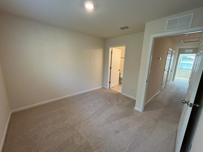 Building Photo - 96 Whispering Brk Dr