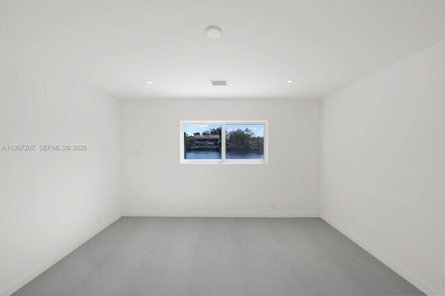 Building Photo - 19721 NE 23rd Ave