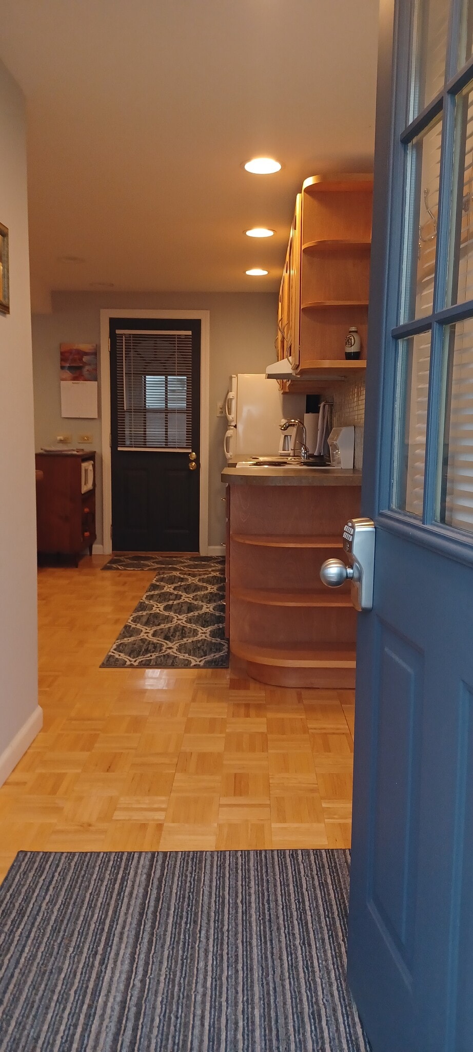 Building Photo - 313 West Ave