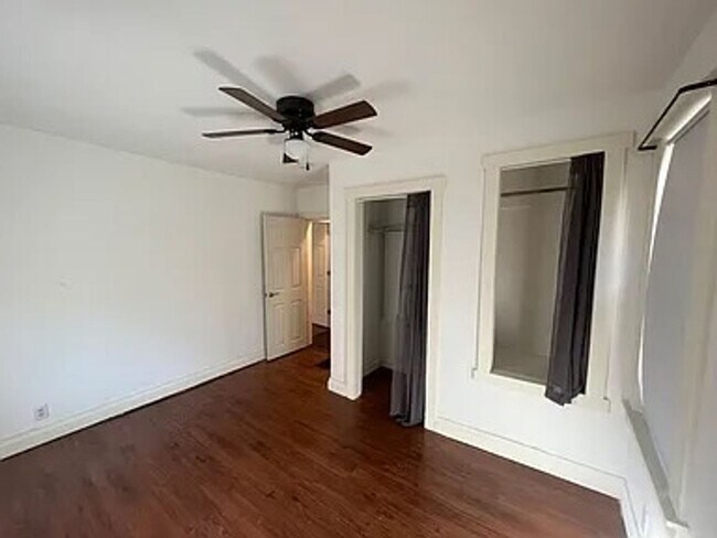 Building Photo - 317 E St Joseph St