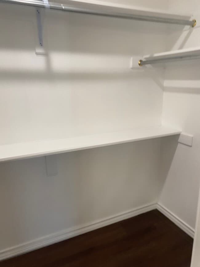 Building Photo - 3478-3478 Brooke Pl