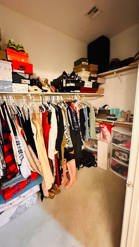 Building Photo - 10655 N 9th St