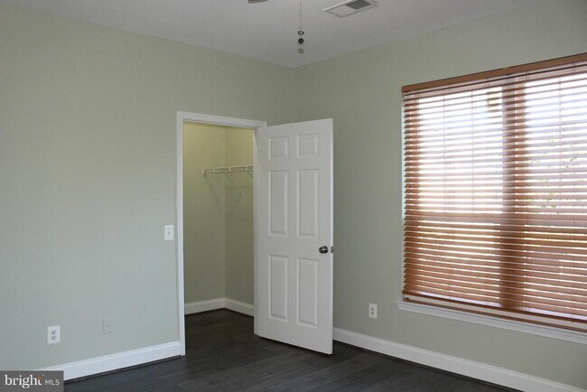 Building Photo - 1580 Spring Gate Dr.