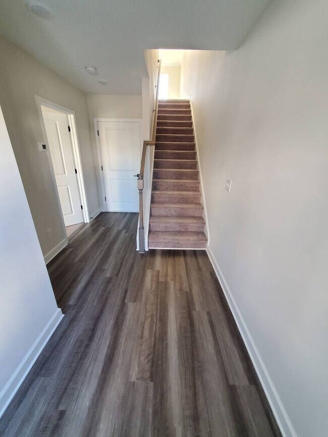 Building Photo - BRAND NEW TOWNHOMES AVALIABLE NOW