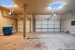 Building Photo - 18039 Branson