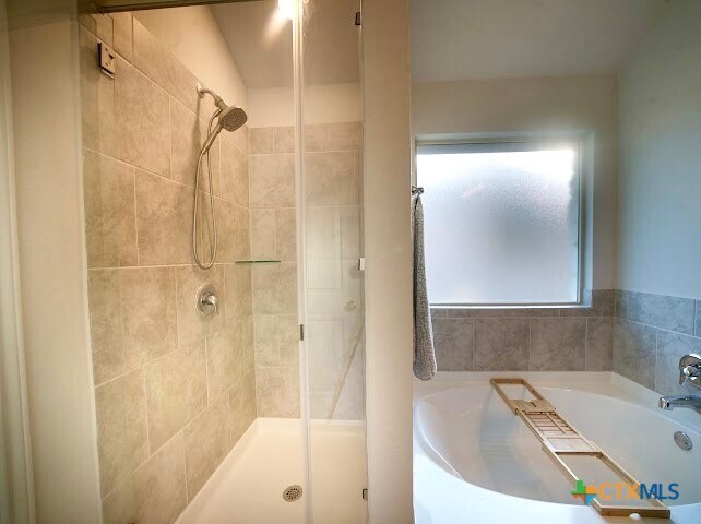 Building Photo - 3884 Lorenzen Ct