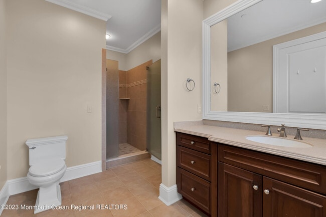 Building Photo - 131 Oval Rd