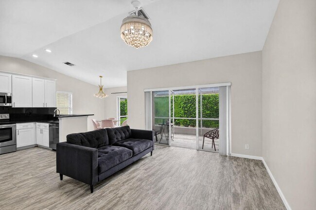 Building Photo - 208 Caribe Ct