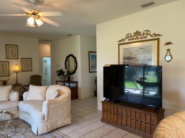 Building Photo - 252 Golf Club Dr