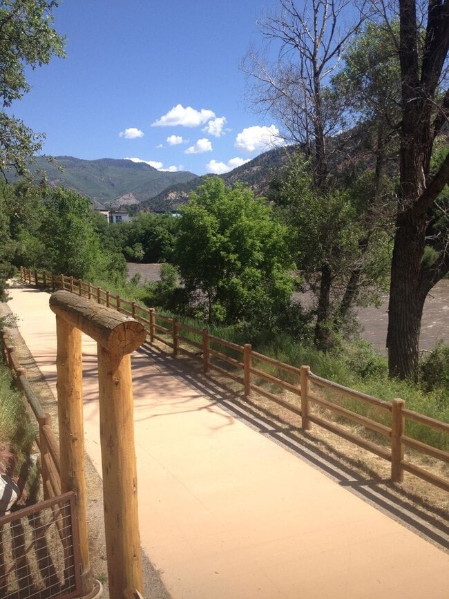 Building Photo - Quiet, Furnished 2BR Retreat – Ideal for R...