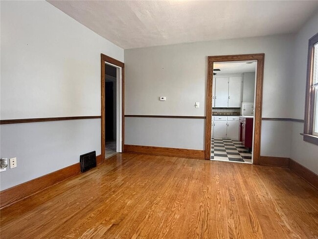 Building Photo - 1330 Patterson Ave