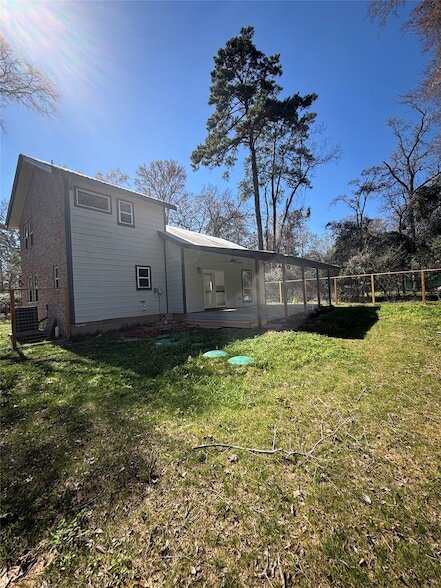 Building Photo - 18746 Mink Lake Dr