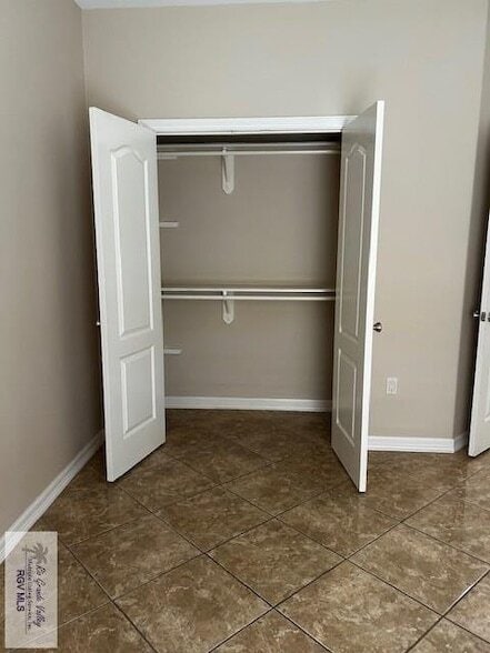 Building Photo - 6654 Pino Azul Dr