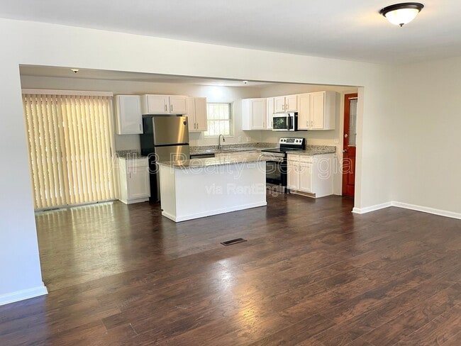 Building Photo - 5435 Winstead Ct SW