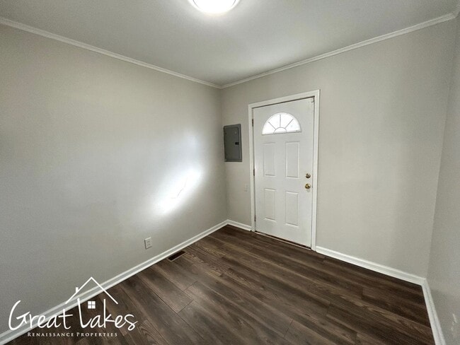 Building Photo - Charming 2 bedroom / 1 bathroom house now available for rent!