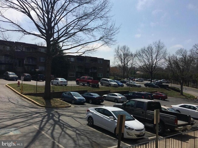 Primary Photo - 430 Girard St