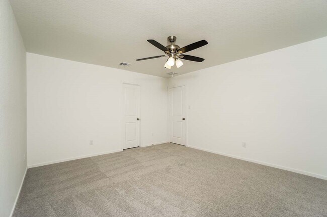 Building Photo - 1603 Hummock Steep