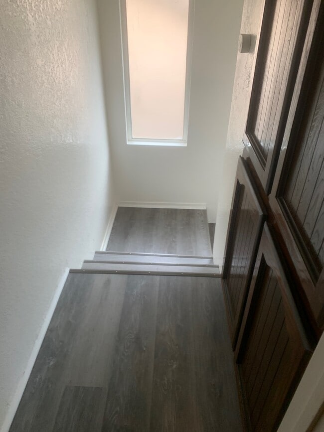 Building Photo - 1127 Bel Aire Cir