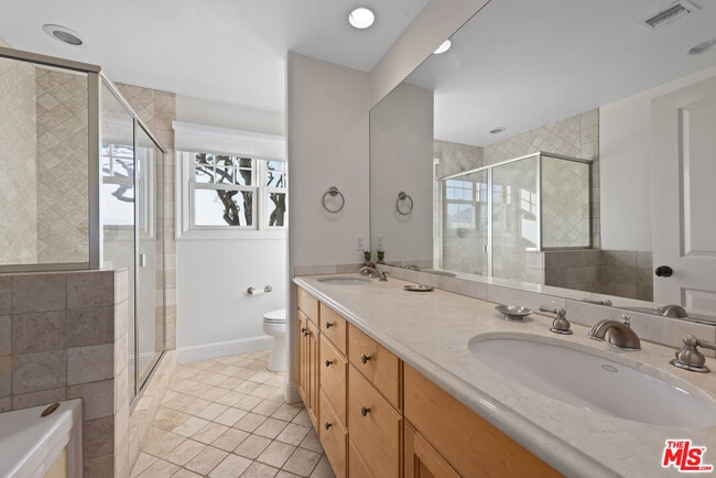 Building Photo - 1152 Hartzell St