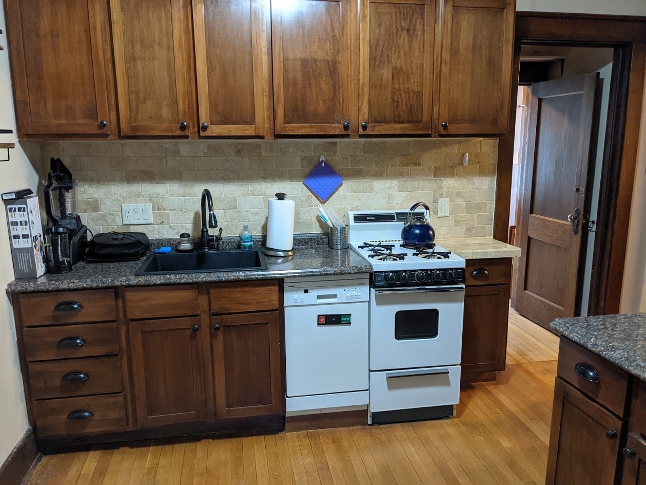 Large sink & brand new stainless steel dishwasher (not pictured) - 1335 W Minnehaha Ave