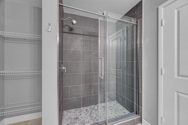 Building Photo - Charming 3-Bedroom Two-Story Home in Gated...