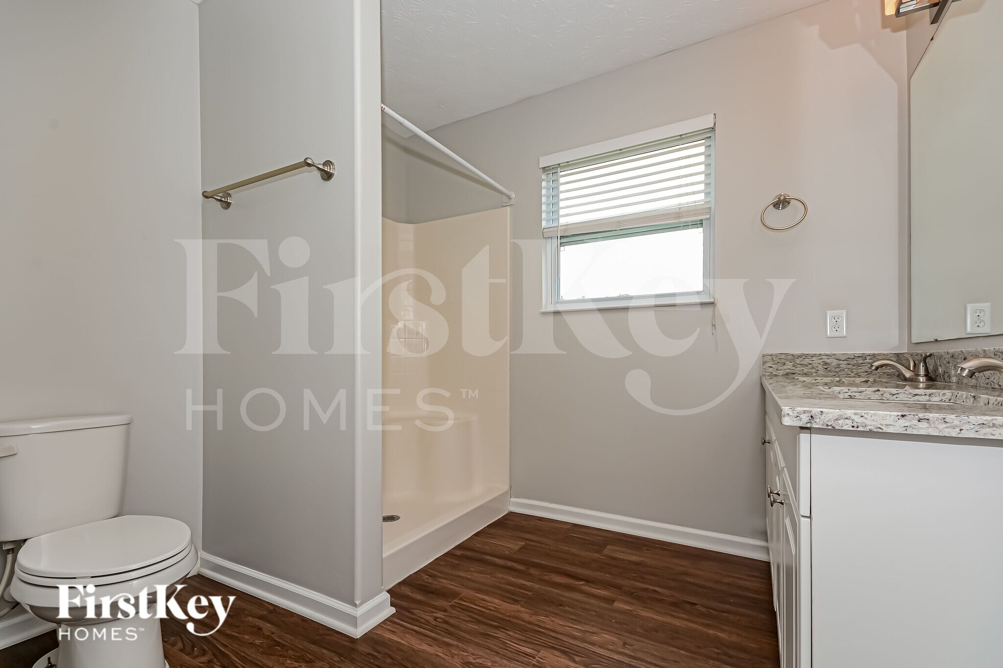 Building Photo - 1106 Linford Cir