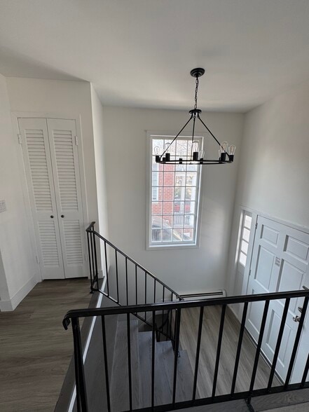 Building Photo - 15704 17th Rd