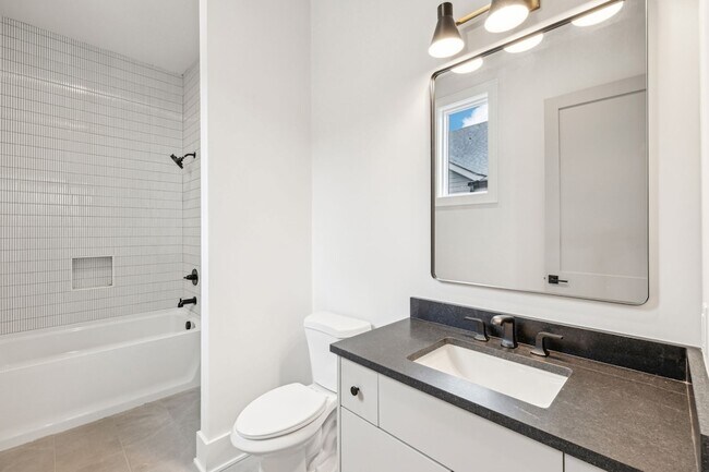 Building Photo - 87 Brookwood Terrace