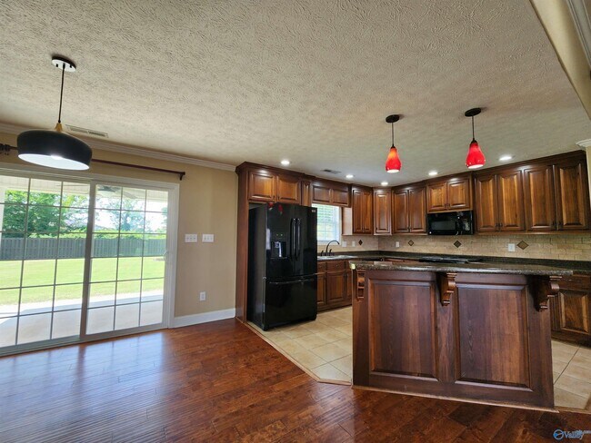 Building Photo - 25751 Caldera Dr