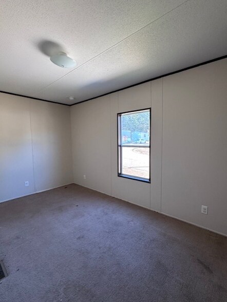 Building Photo - 1 Leila Dr