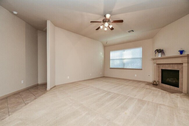 Building Photo - 110 Sweet Leaf Grove Ln