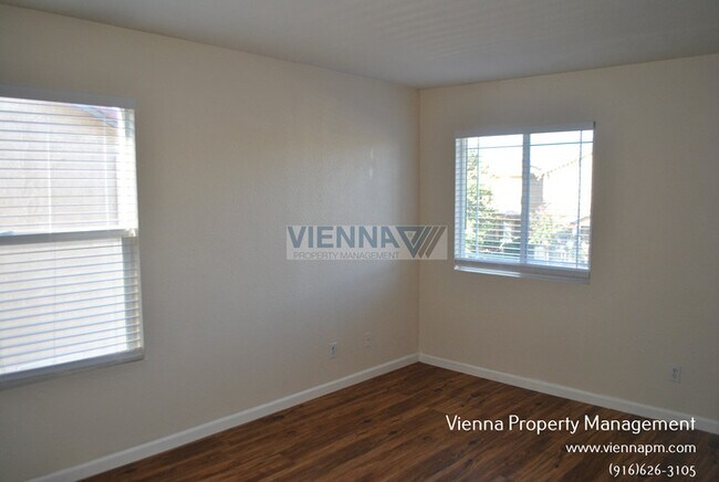 Building Photo - House for Rent in Natomas!